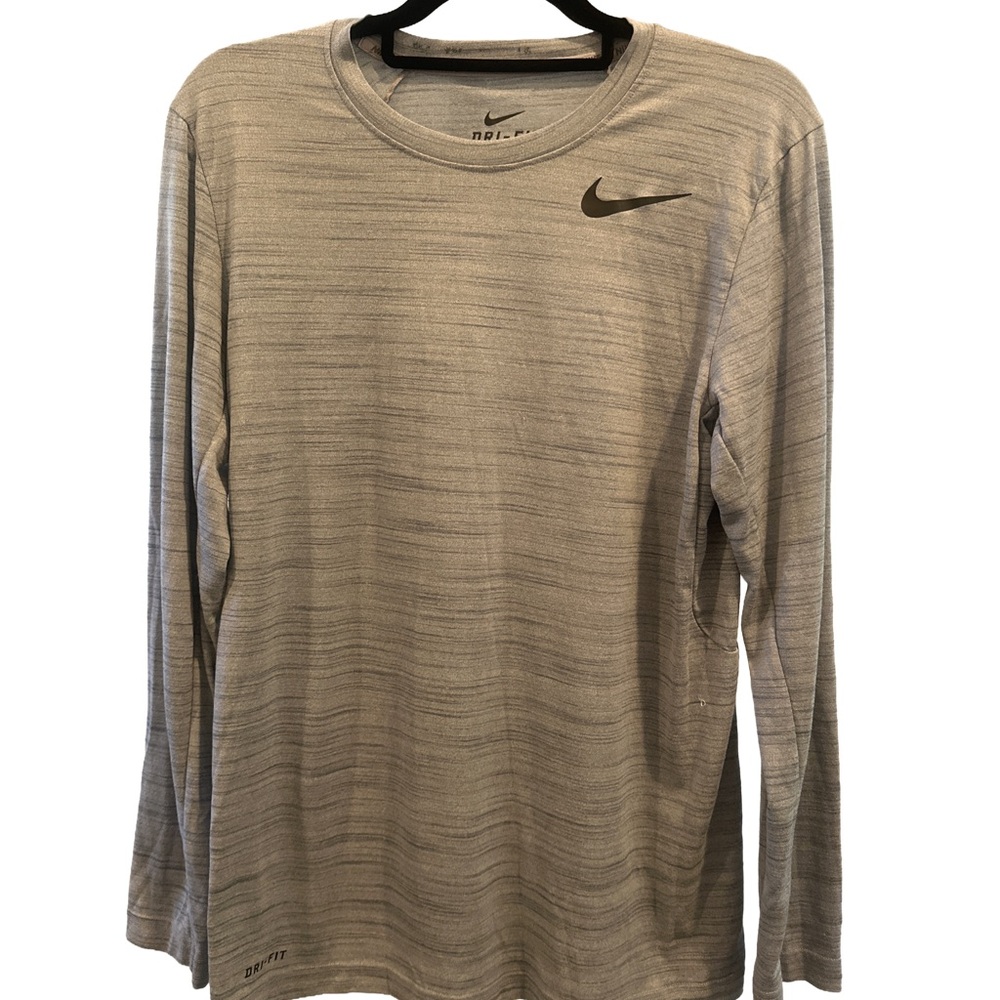 Nike Men's Heathered Gray Long Sleeve Tee
